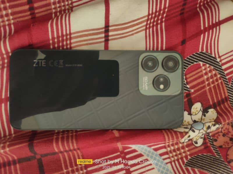 (ZTE blade 50). . . 8 /256 3