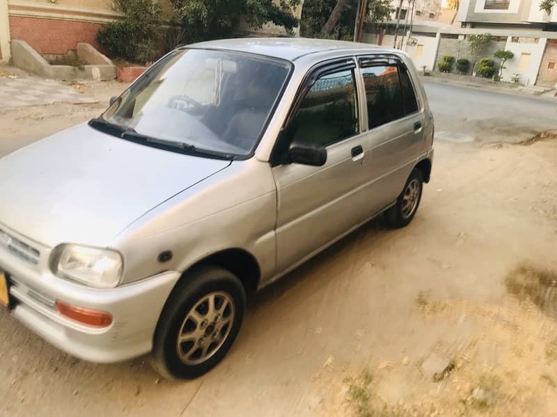 Daihatsu Cuore 2010 4