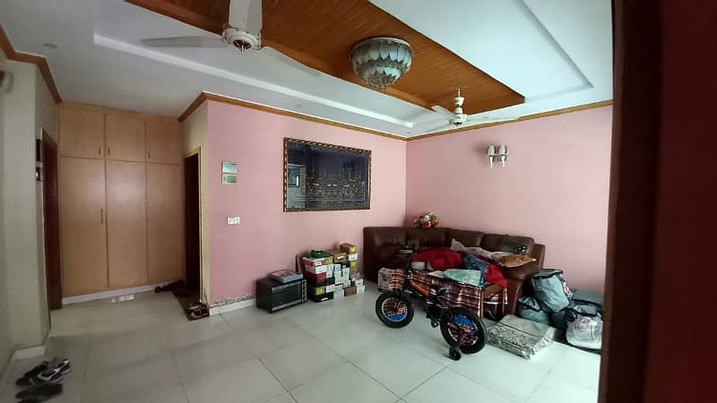 08 MARLA UPPER FIRST FLOOR PORTIONS FOR RENT IN JOHAR TOWN LAHORE 0