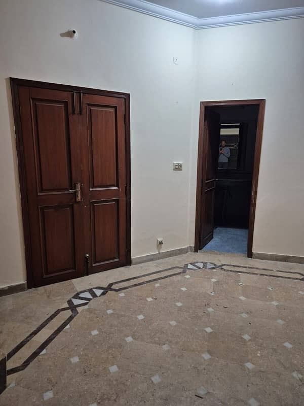 01 KANAL LOWER PORTION FOR OFFICE ACTIVITIES FOR RENT IN JOHAR TOWN LAHORE 12