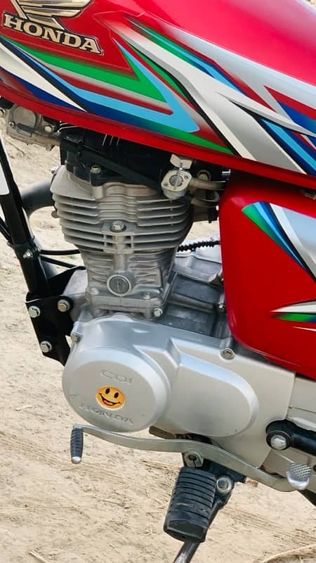 Honda 125 2023 model like new condition school use 3