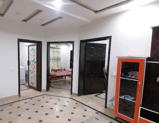 Idyllic House Available In Allama Iqbal Town For rent 0