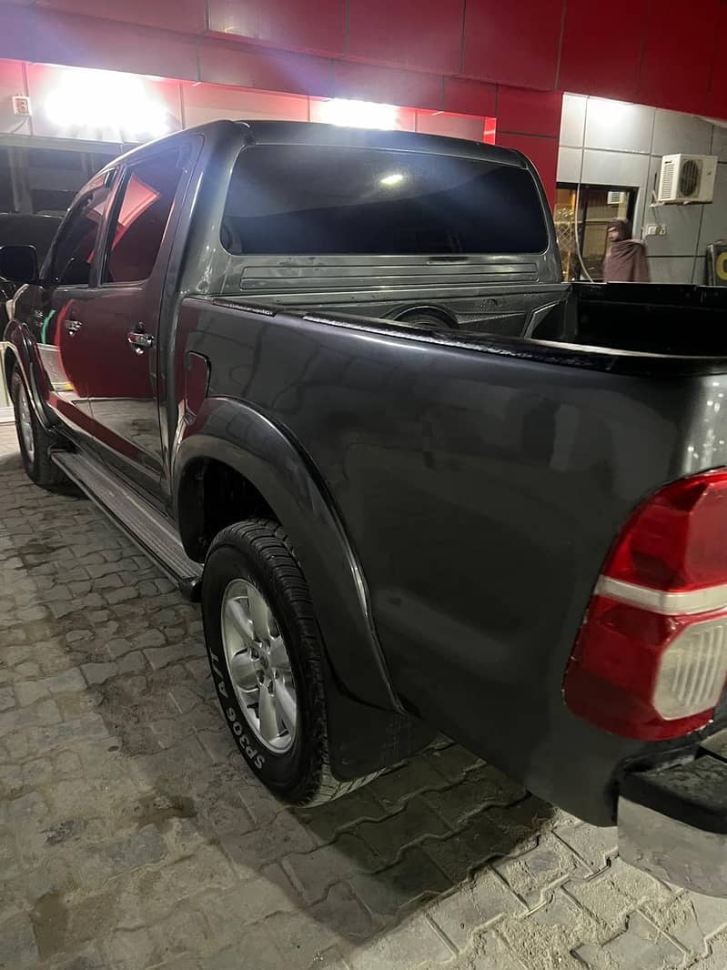 Toyota Hilux Vigo 2008 3