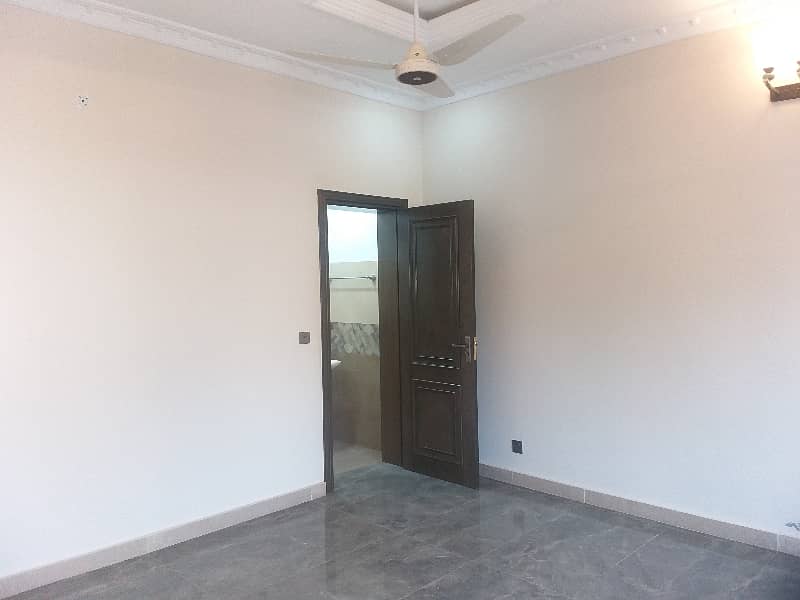 12 Marla Upper Portion N Zaraj Is Available For Rent. 4