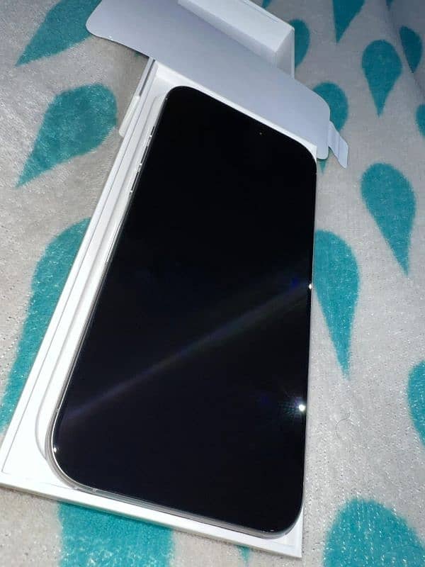 iphone 16 pro max LLA (256gb JV) non active 2