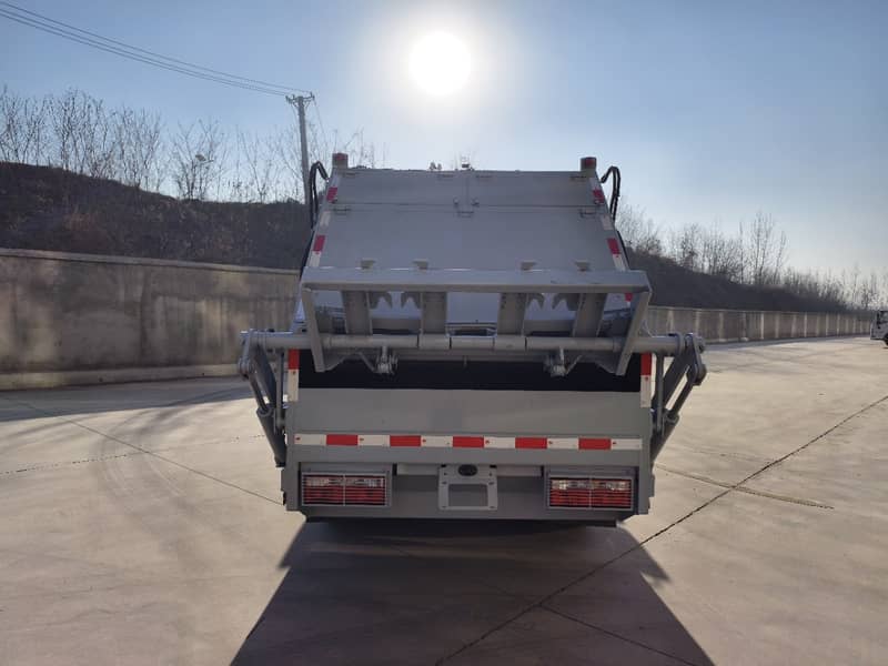 DONGFENG sanitation truck 2025 - will import from china 4