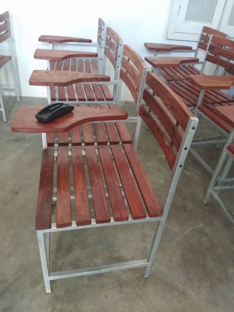 Class Room Chairs 0