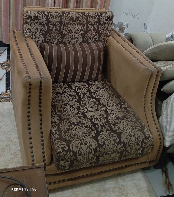 2 single sofa set available 1