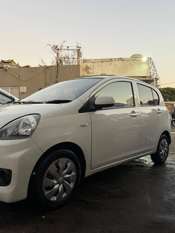 Daihatsu Mira 2014 2