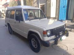 Mitsubishi Pajero 1988