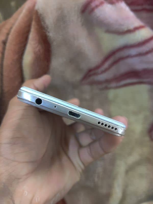 OPPO A57 6