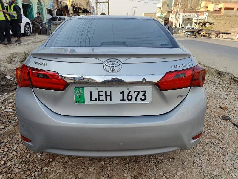 Corolla GLI 2014 Modal Lahore Number Original Documnts 5