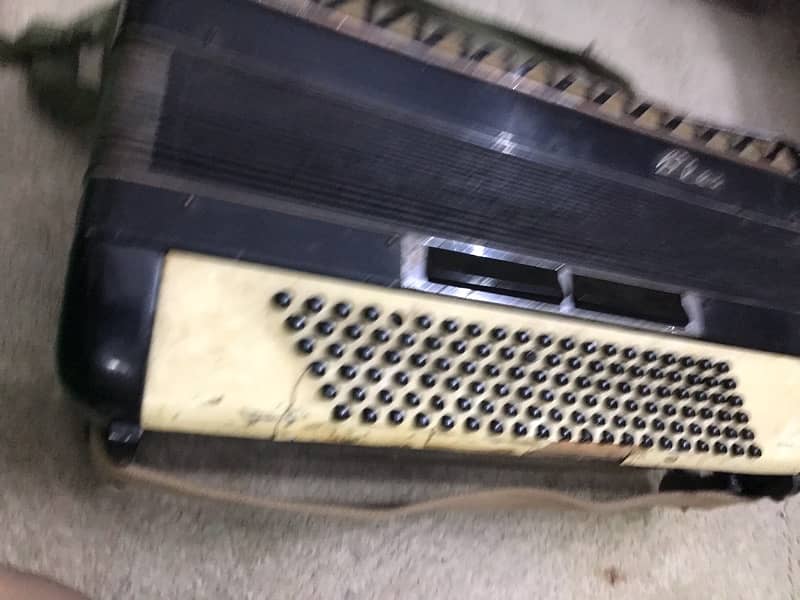 Accordion 2