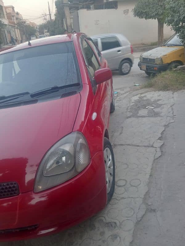 Toyota Vitz 2000 8