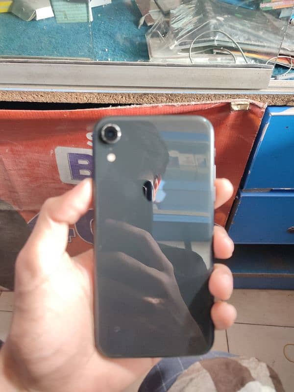 iphone xr 64gb 6