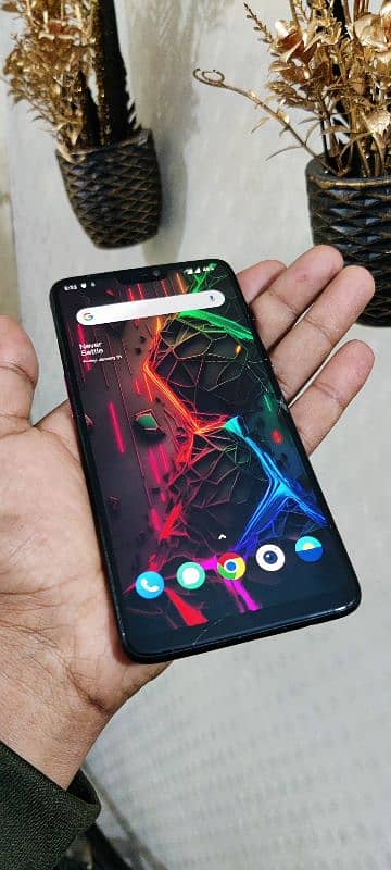 oneplus 6  dual sim glass cracked 6/64 3