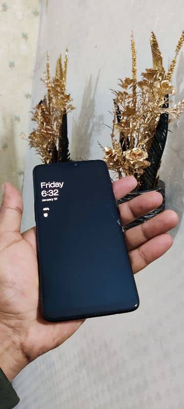 oneplus 6  dual sim glass cracked 6/64 5