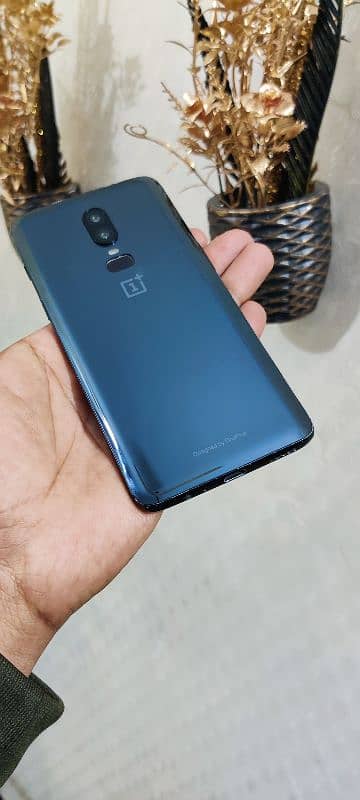 oneplus 6  dual sim glass cracked 6/64 7