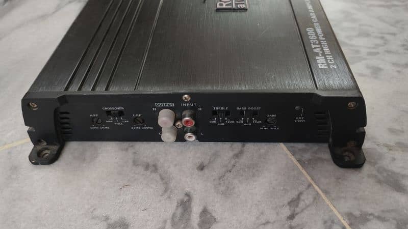 2 channel amplifier 10 inch BM woofer 4