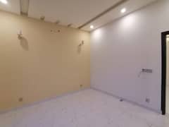 10 Marla House Available In Gulshan-e-Ravi - Block F For sale