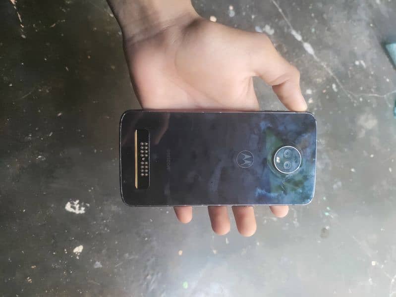 moto z3 | exchange possible 1