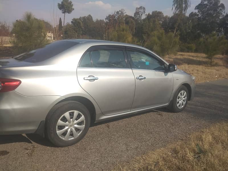 Toyota Corolla GLI 2013 5