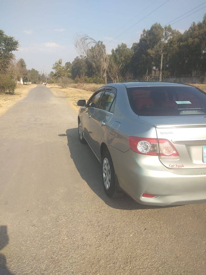 Toyota Corolla GLI 2013 8