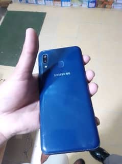 Samsung A20