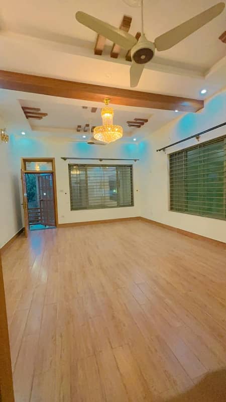 1 Kanal Beautiful House In Gulshan Abad Rawalpindi 6