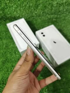 iPhone,11 128 GB non PTA my WhatsApp number 0325=2452=738