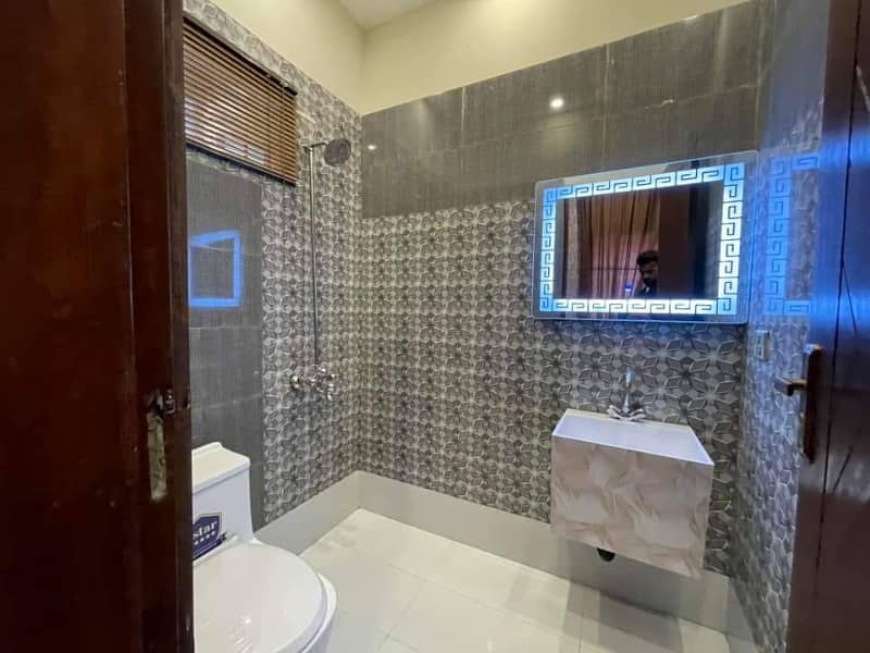 5 Marla Luxury Lower Portion For Rent In Bahria Town Lahore 2