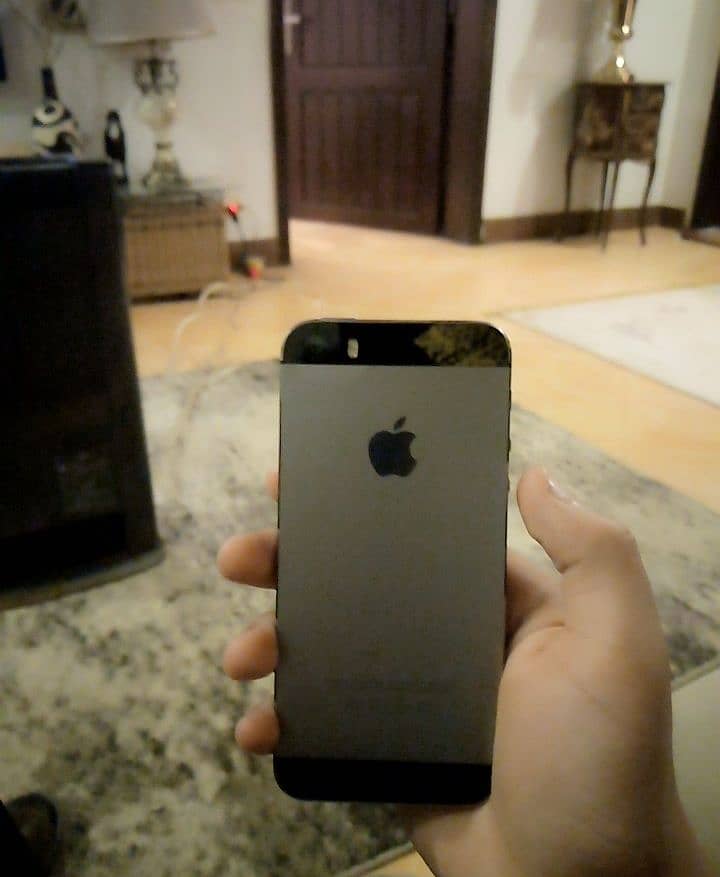 Apple iPhone 5 A+ condition non pta 3