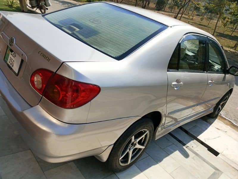 Toyota Corolla 2.0 D 2004 8