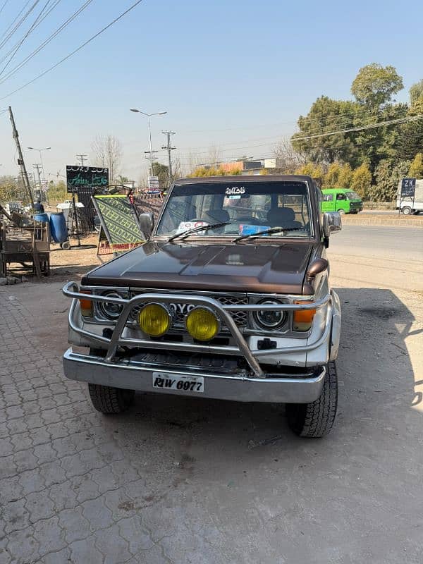 Toyota Land Cruiser 1986 Exchange possible 10