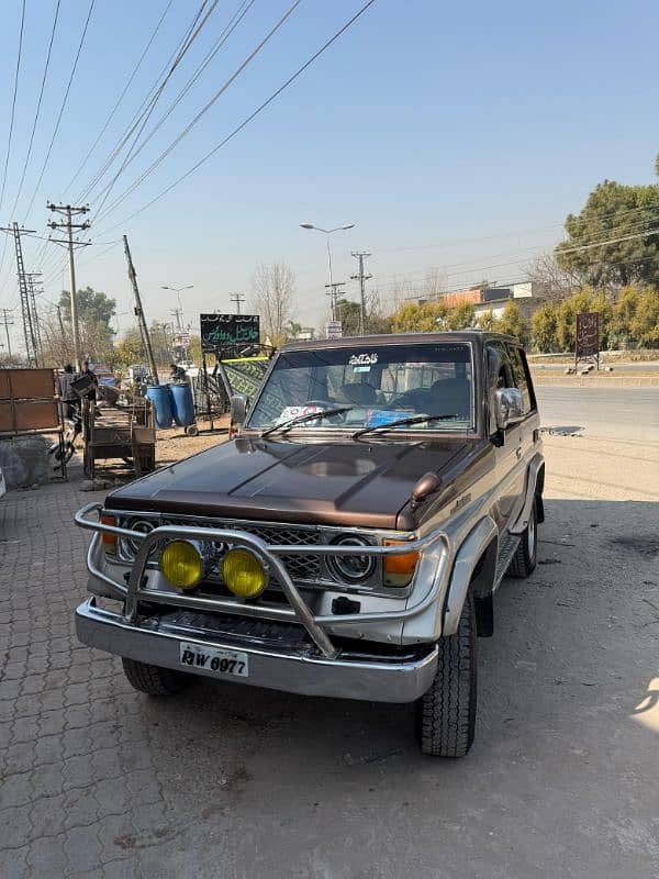 Toyota Land Cruiser 1986 Exchange possible 11