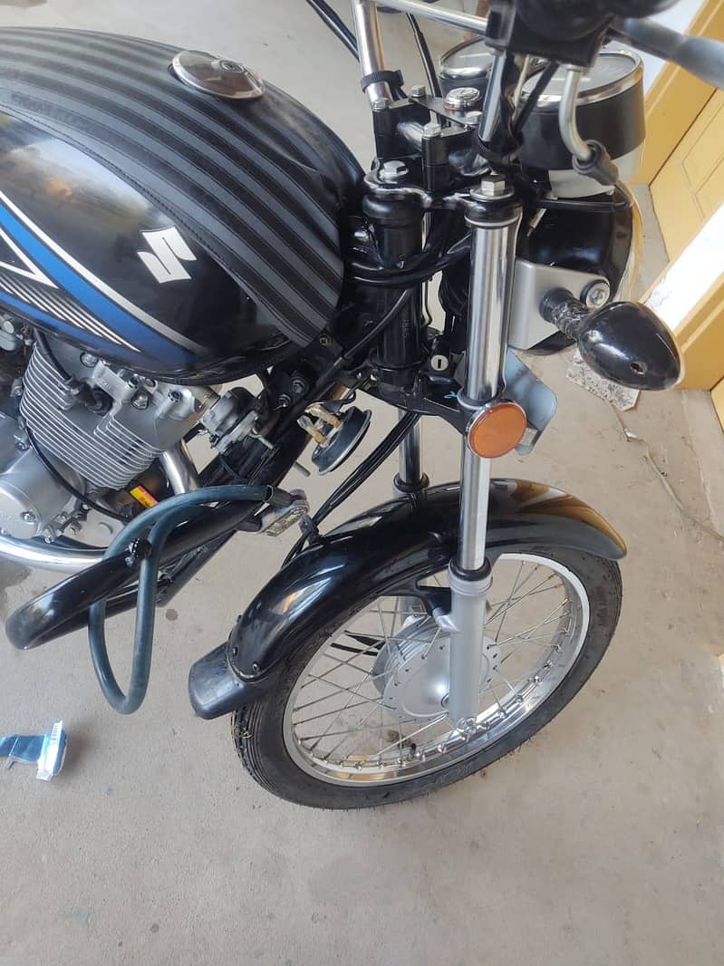 Suzuki GS 150 4