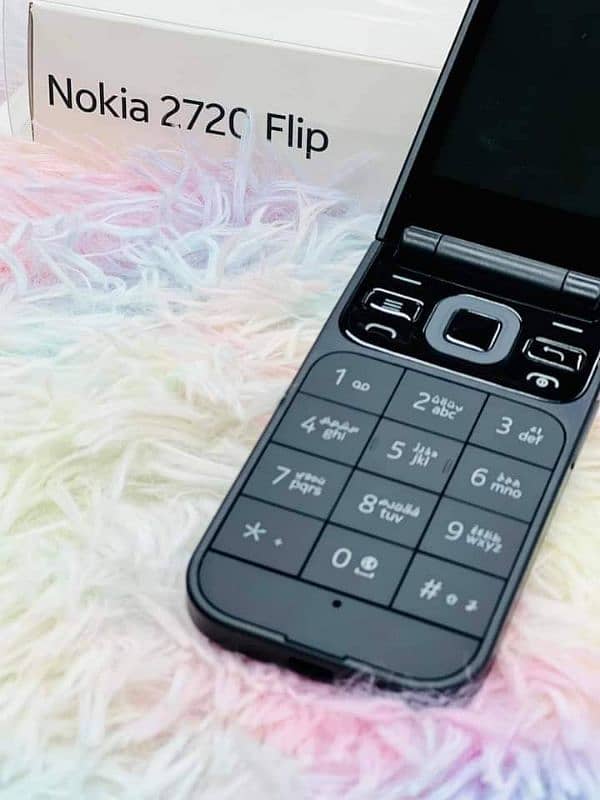 Nokia 2720 Flip 4