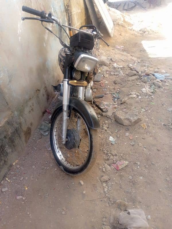 Honda 70 good candeshn selid engine bilkul ok 0