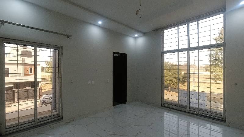 Luxurious House 6 Marla For Sale In Al Hafeez Garden LDA Approved Society Main Canal Road Opposite Sozo Water Park Lahore 25