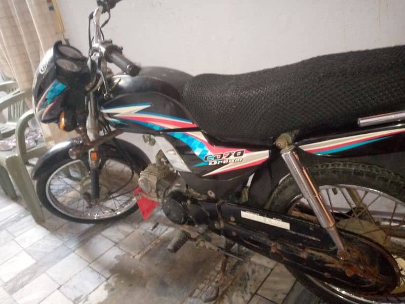 Honda CD 70 Dream 6