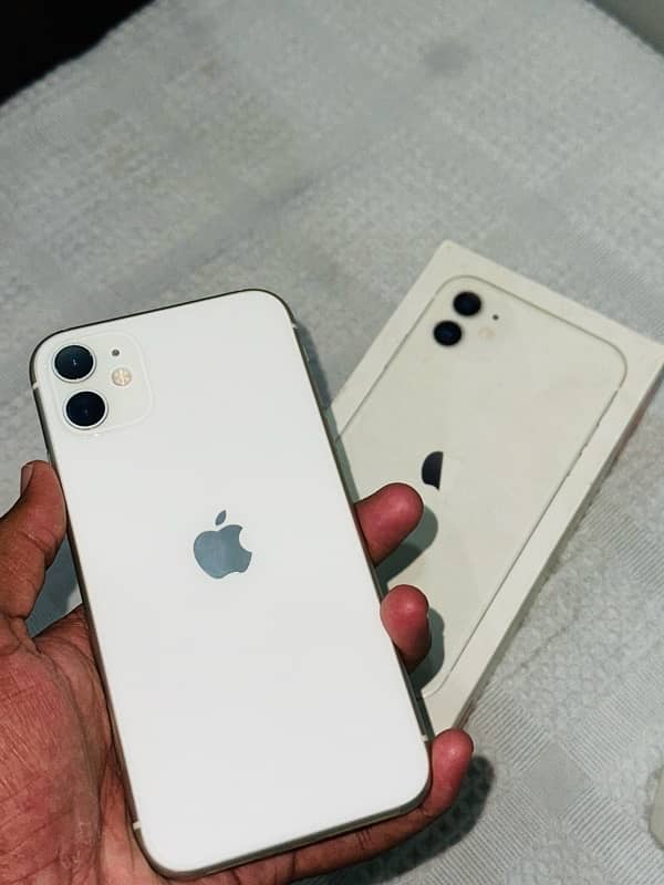 iphone 11 white colour 2