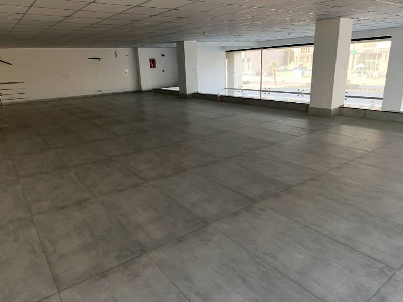 MAIN ROAD 8 MARLA FULL BUILDING FOR RENT NEAR TO DOLEMON MALL 9