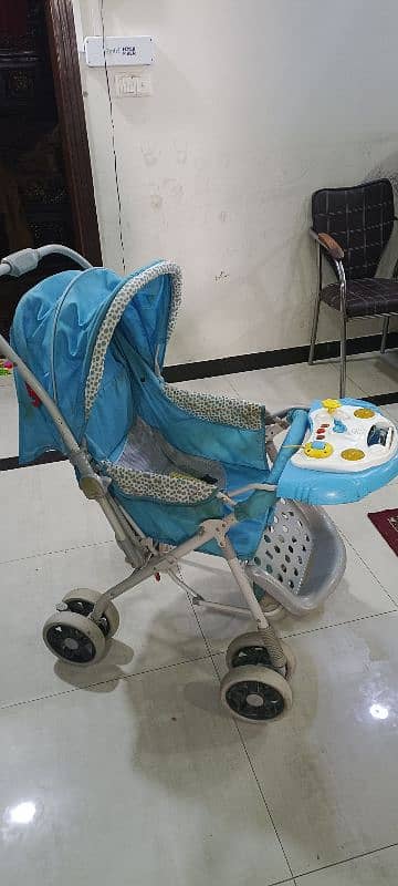 Full size Baby Pram in Good Condition 1