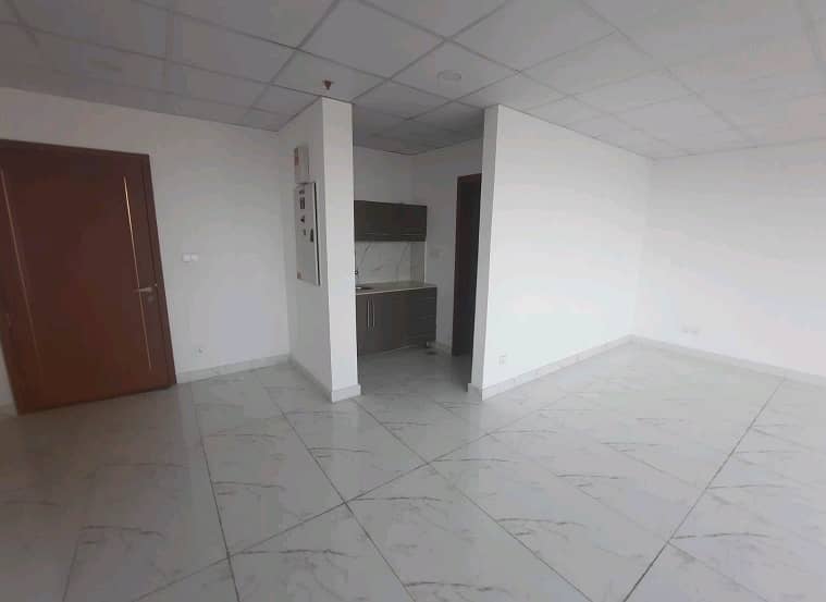 Al Haider Property Offer 350 Square Feet Commercial Office Available For Rent In Grand Square Mall Gulberg 3 3