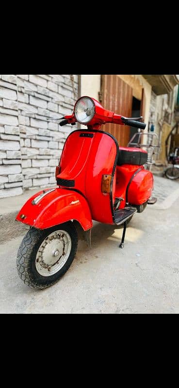 PIAGGIO VESPA 4