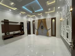 10 Marla Luxurious Spanish Upper Portion For Rent In Bahria Town Lahore