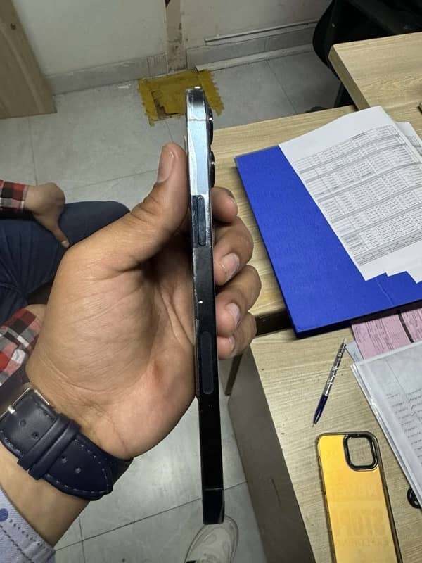 Iphone 12 Pro max Non PTA JV 6