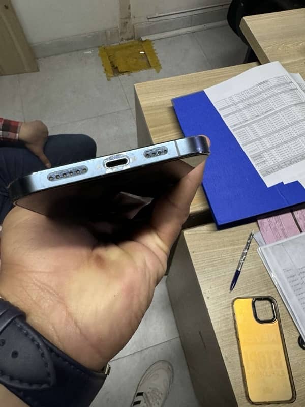 Iphone 12 Pro max Non PTA JV 8