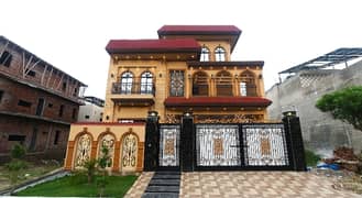 2275 sq/ft Facing Park Luxury House For Sale Abu Baker Blok