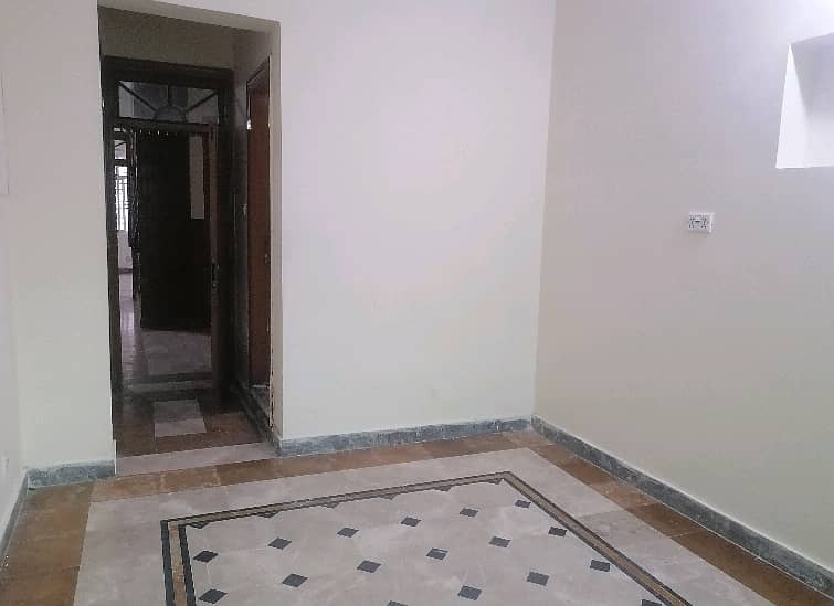 1250 Square Feet House available for sale in G-8/2, Islamabad 4